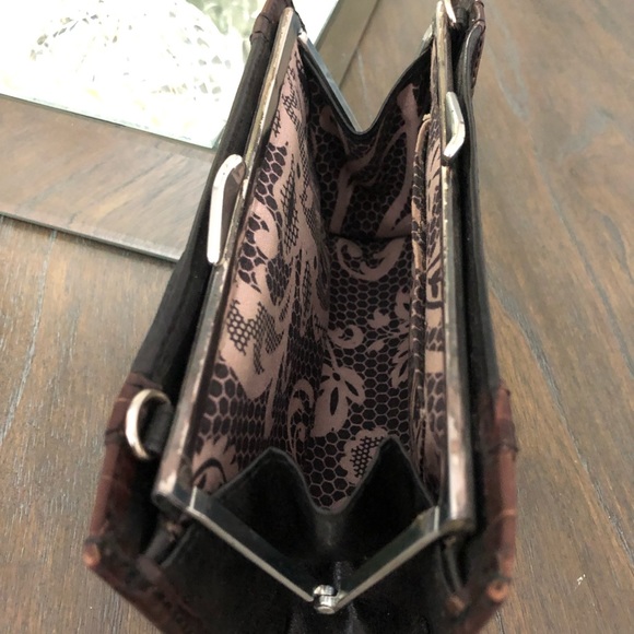 Brighton Clutch - Picture 3 of 5